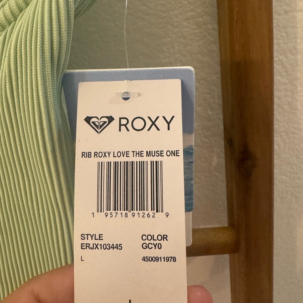 NWT Roxy Light Green Ribbed Swimsuit Poolside Ready! Vibrant Summer Color - Picture 8 of 8